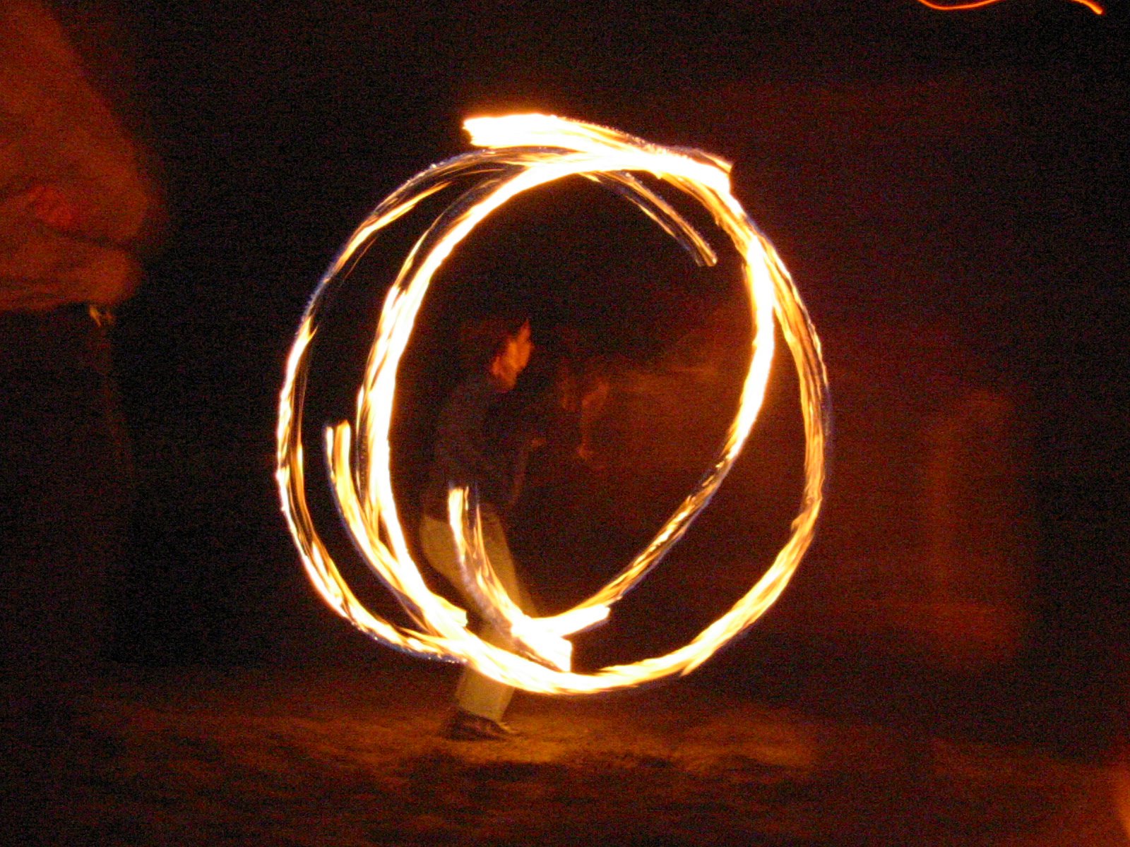 p spinning fire 3